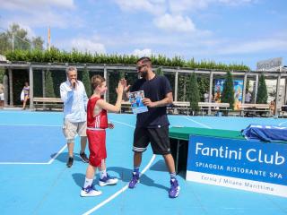 AraCamp il primo camp di basket con Pietro Aradori al Fantini Club 022