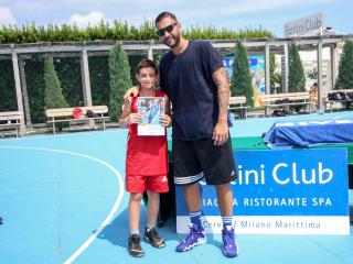 AraCamp il primo camp di basket con Pietro Aradori al Fantini Club 019